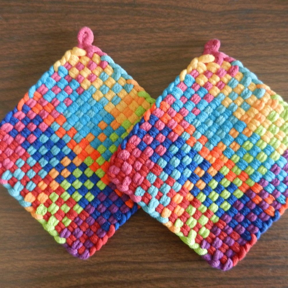 Set of 2 Handmade Artisan Woven Loomed Fiesta Potholders Hot Pads Trivets